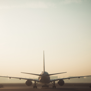 Aeroporto per il Salento con confronto tra Brindisi e Bari